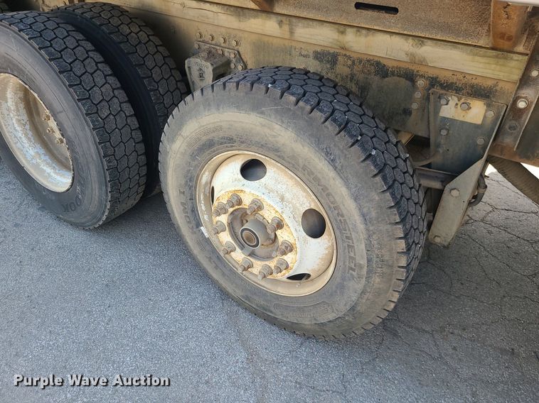 image for item LE9147 1998 Volvo WG  water truck