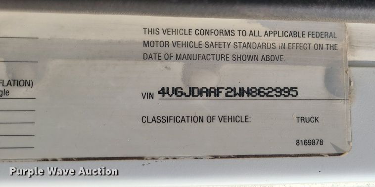 image for item LE9147 1998 Volvo WG  water truck