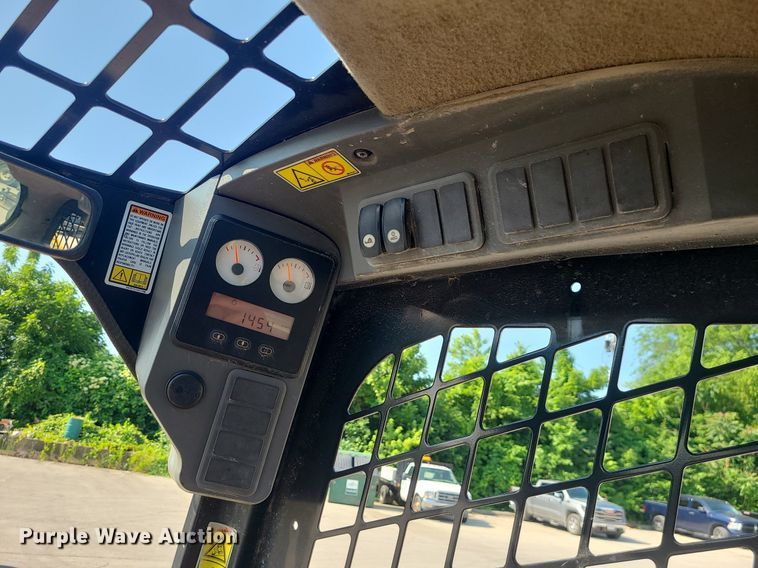 image for item LE9148 2013 Caterpillar 262C2  skid steer loader