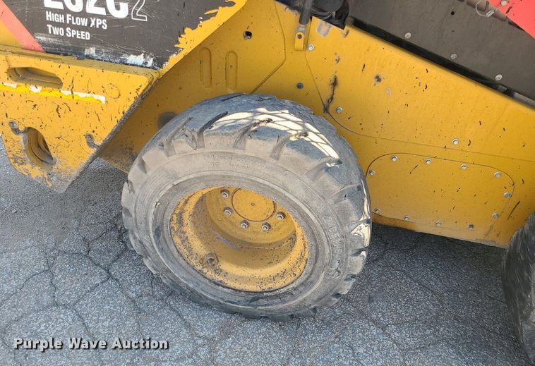 image for item LE9148 2013 Caterpillar 262C2  skid steer loader