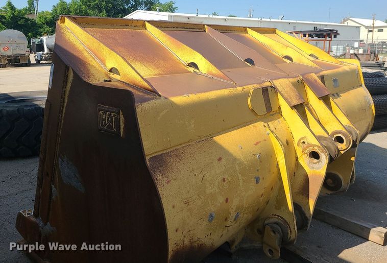 image for item LE9149 Caterpillar 980  bucket