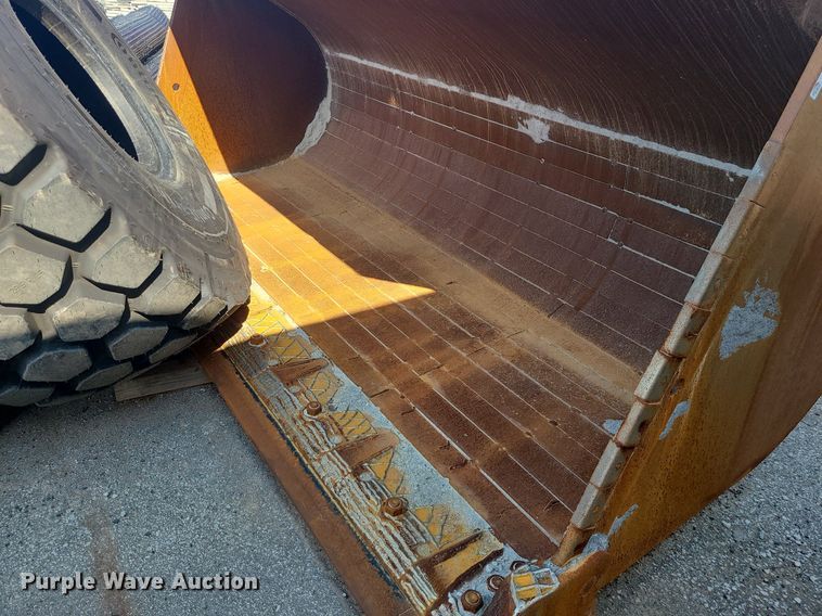 image for item LE9149 Caterpillar 980  bucket