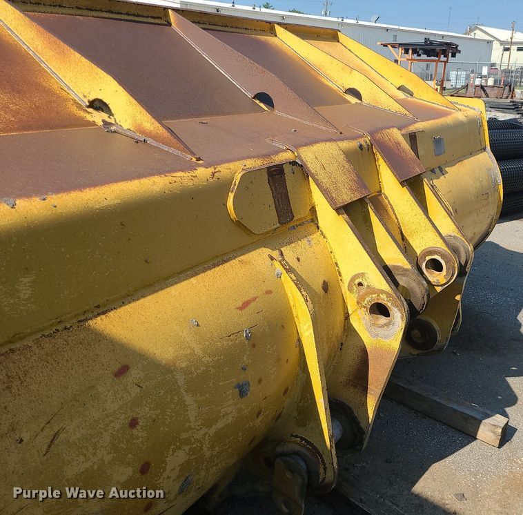 image for item LE9149 Caterpillar 980  bucket