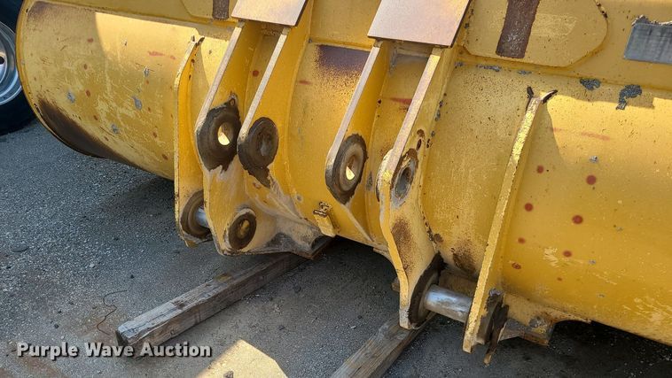 image for item LE9149 Caterpillar 980  bucket