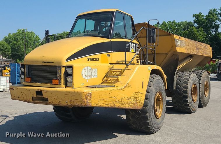 image for item LE9151 2005 Caterpillar 740  haul truck