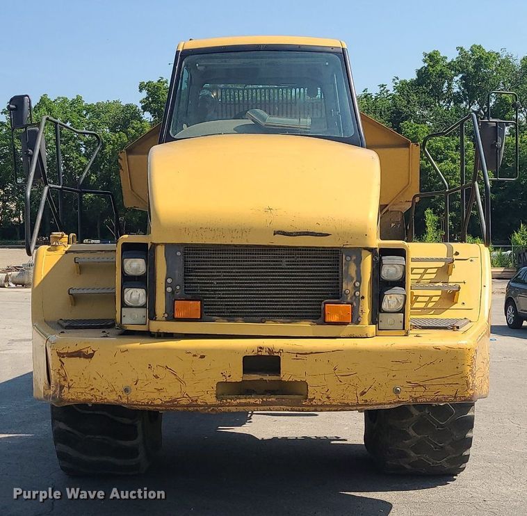 image for item LE9151 2005 Caterpillar 740  haul truck