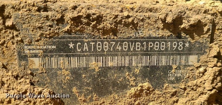 image for item LE9151 2005 Caterpillar 740  haul truck