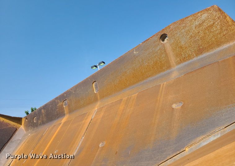 image for item LE9151 2005 Caterpillar 740  haul truck