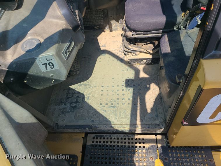 image for item LE9151 2005 Caterpillar 740  haul truck