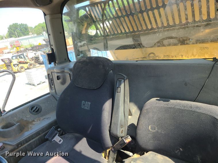 image for item LE9151 2005 Caterpillar 740  haul truck