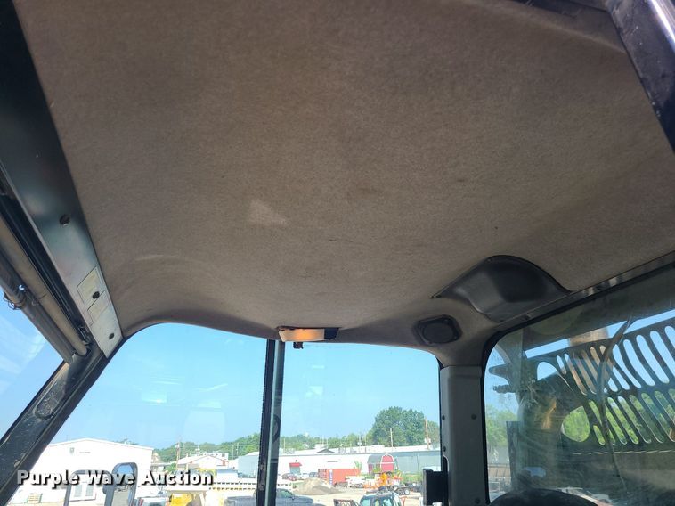 image for item LE9151 2005 Caterpillar 740  haul truck