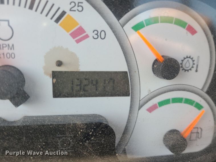 image for item LE9151 2005 Caterpillar 740  haul truck