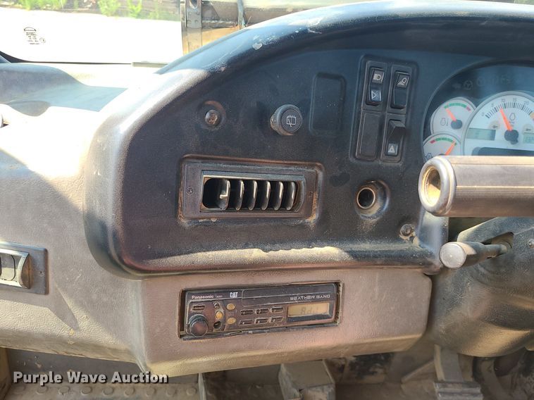 image for item LE9151 2005 Caterpillar 740  haul truck