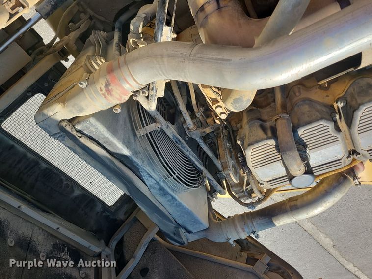 image for item LE9151 2005 Caterpillar 740  haul truck