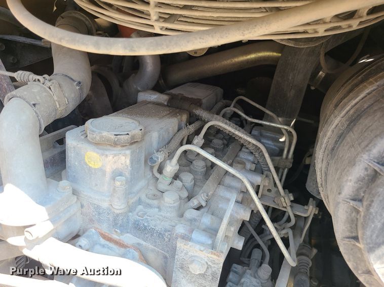 image for item LE9152 2008 Caterpillar 272C  skid steer loader