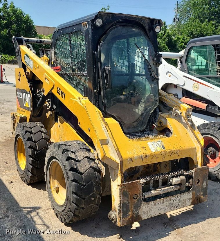 image for item LE9153 2014 Caterpillar 262D  skid steer loader