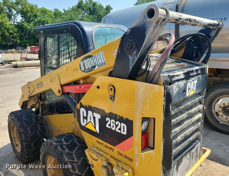 image for item LE9153 2014 Caterpillar 262D  skid steer loader