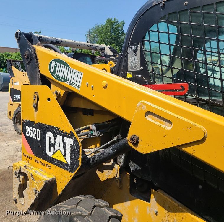 image for item LE9153 2014 Caterpillar 262D  skid steer loader