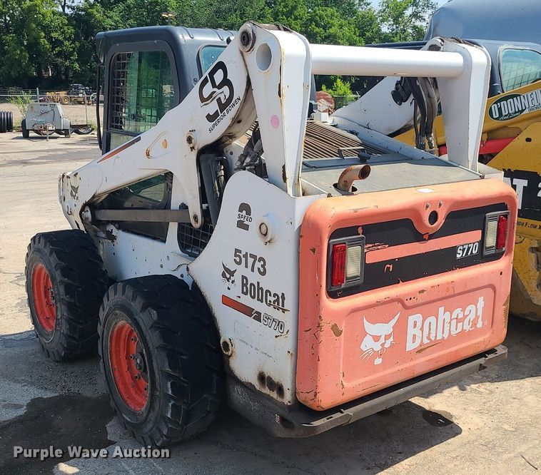image for item LE9154 2013 Bobcat S770  skid steer loader