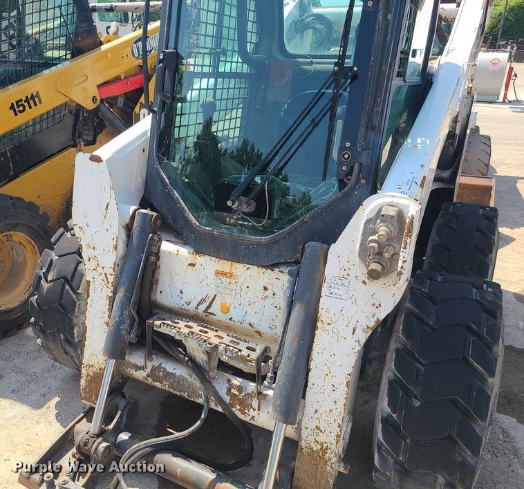 image for item LE9154 2013 Bobcat S770  skid steer loader