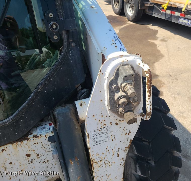 image for item LE9154 2013 Bobcat S770  skid steer loader