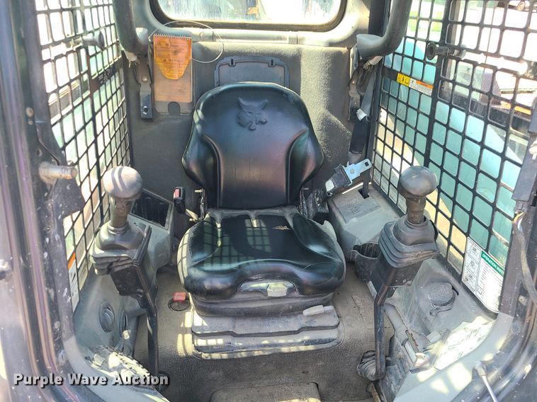 image for item LE9154 2013 Bobcat S770  skid steer loader