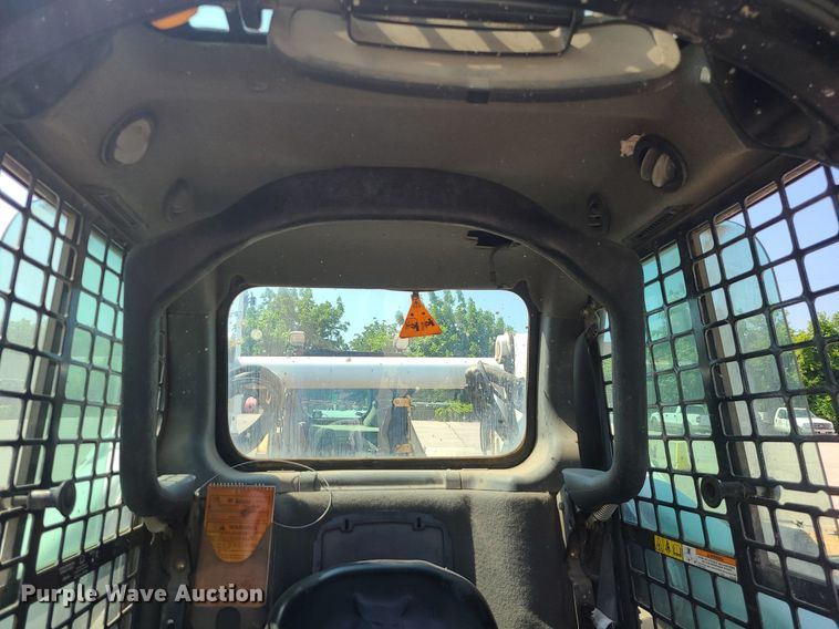 image for item LE9154 2013 Bobcat S770  skid steer loader