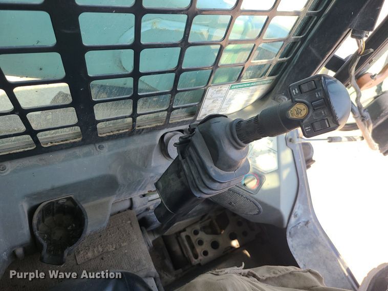 image for item LE9154 2013 Bobcat S770  skid steer loader