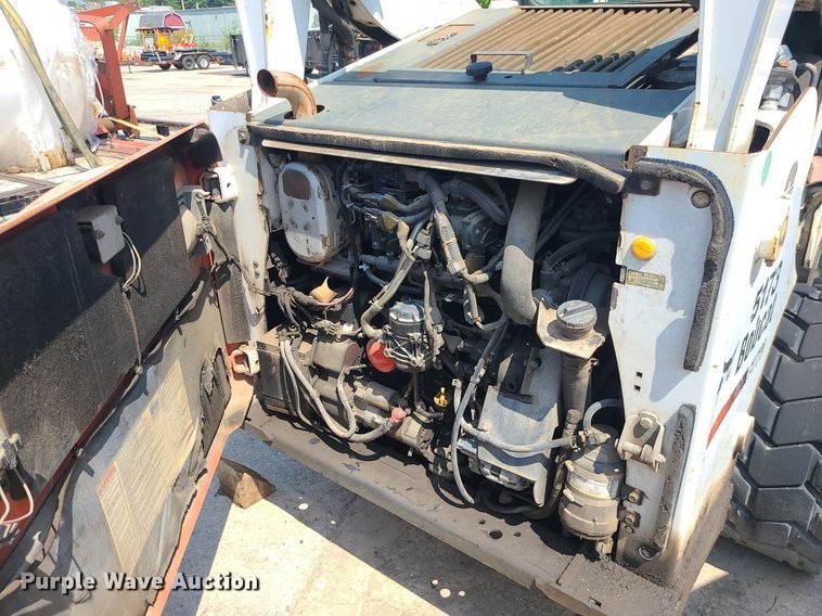 image for item LE9154 2013 Bobcat S770  skid steer loader