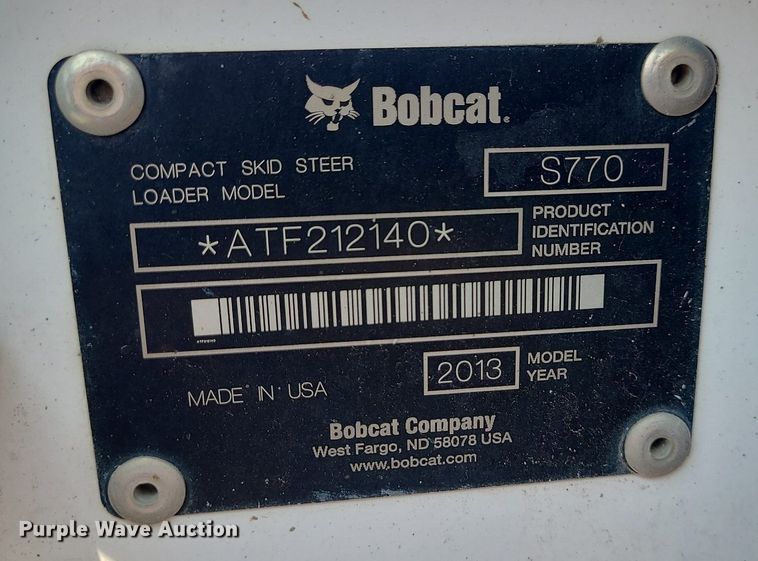 image for item LE9154 2013 Bobcat S770  skid steer loader