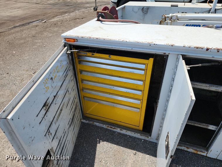 image for item LE9156 Knapheide  utility bed