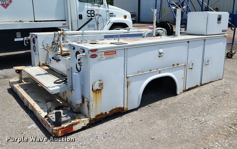 image for item LE9157 Knapheide 6132D54J  utility bed