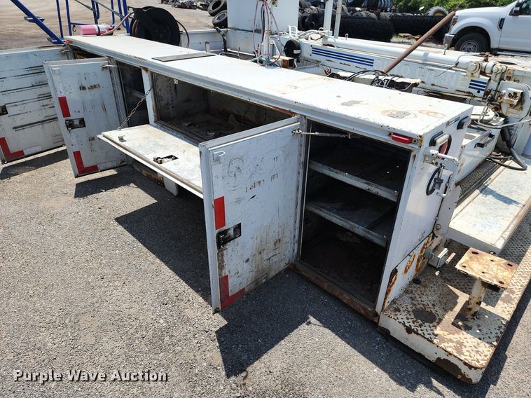 image for item LE9157 Knapheide 6132D54J  utility bed