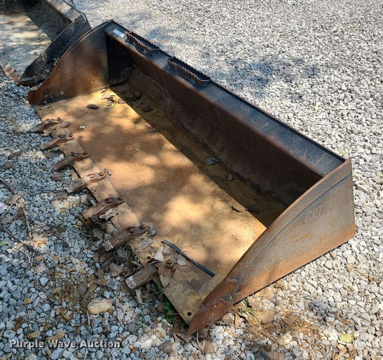 image for item LE9161 86"W skid steer bucket