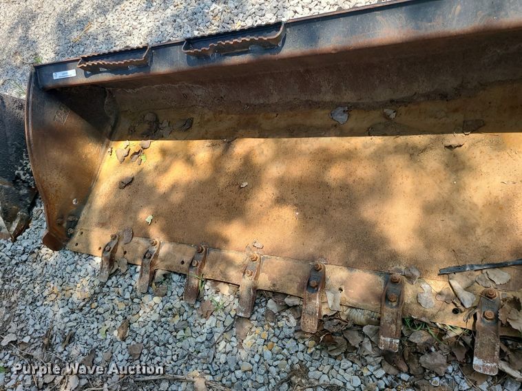 image for item LE9161 86"W skid steer bucket