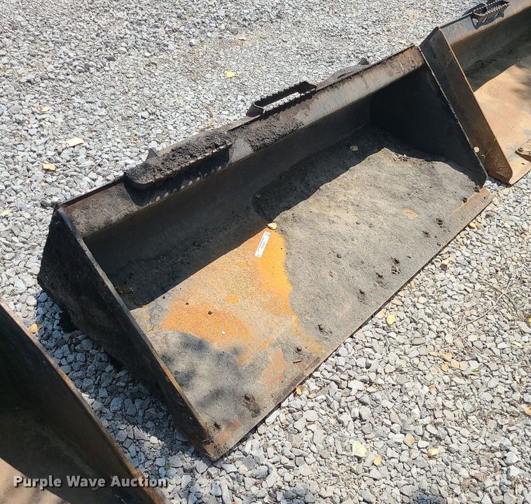 image for item LE9164 76"W skid steer bucket