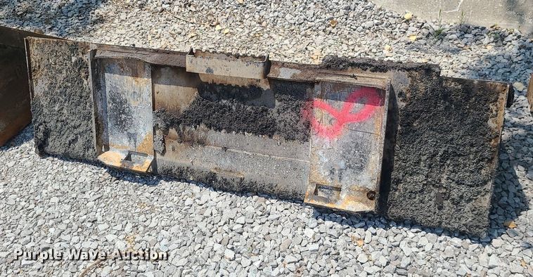 image for item LE9164 76"W skid steer bucket