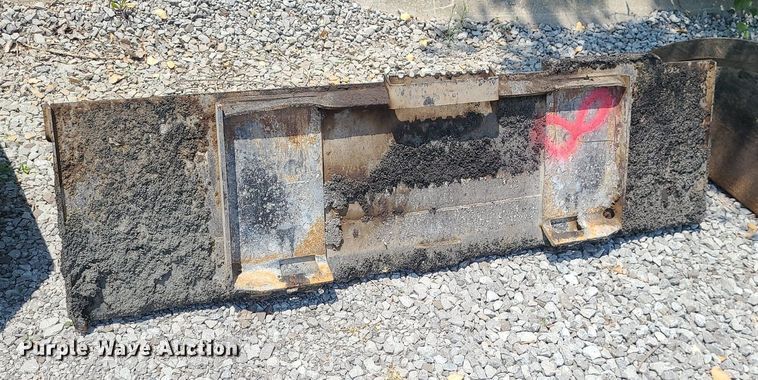 image for item LE9164 76"W skid steer bucket