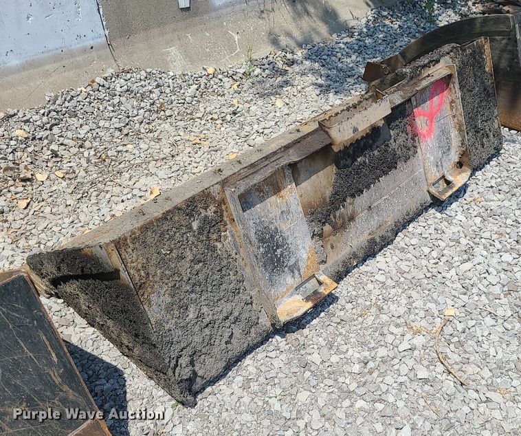 image for item LE9164 76"W skid steer bucket