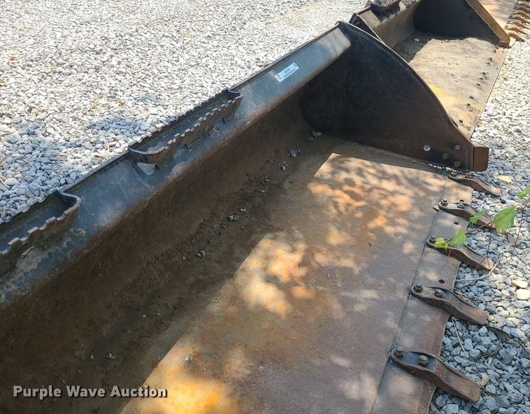 image for item LE9165 86"W skid steer bucket