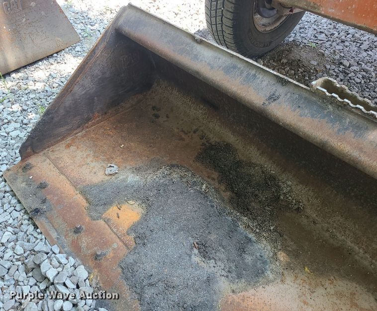 image for item LE9168 74"W skid steer bucket