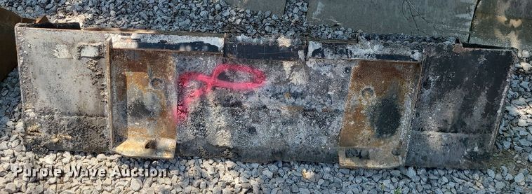 image for item LE9170 74"W skid steer bucket