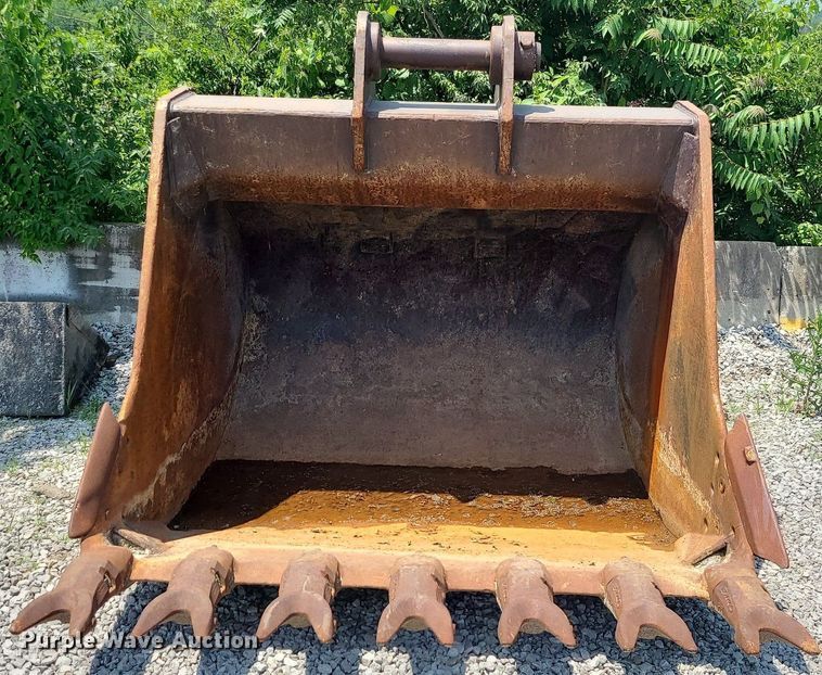 image for item LE9172 Esco  60"W excavator bucket