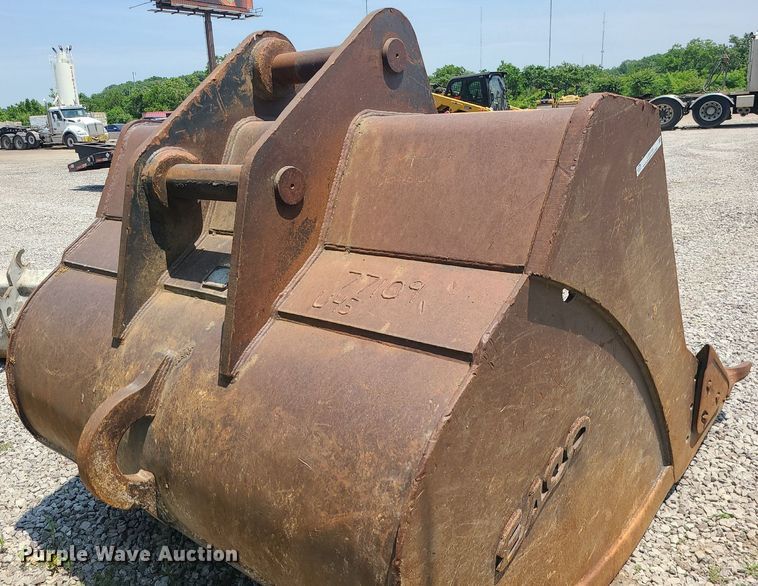 image for item LE9172 Esco  60"W excavator bucket