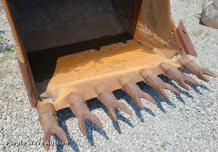 image for item LE9172 Esco  60"W excavator bucket