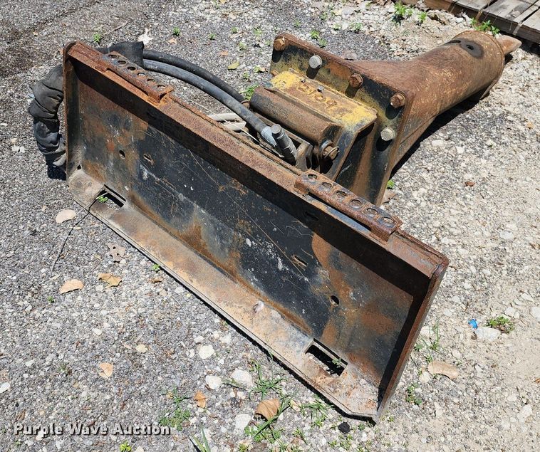 image for item LE9177 Bobcat  skid steer breaker