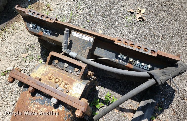 image for item LE9177 Bobcat  skid steer breaker