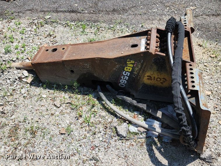 image for item LE9178 Stanley MB5560  skid steer breaker
