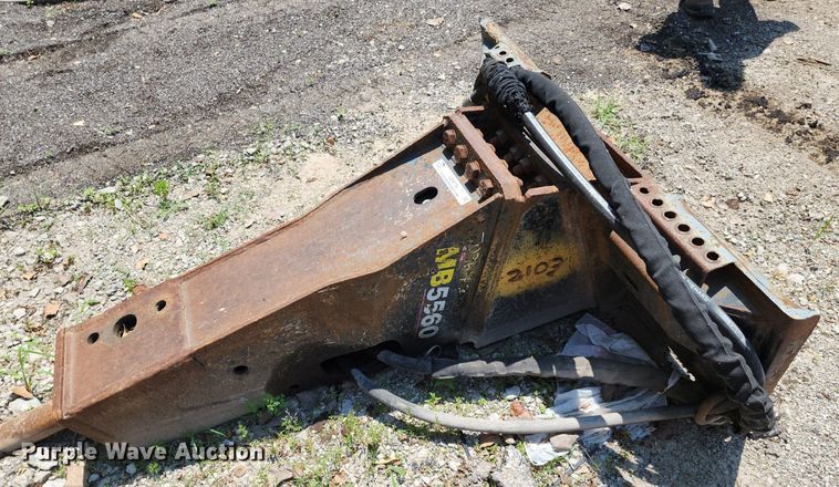 image for item LE9178 Stanley MB5560  skid steer breaker