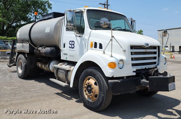 image for item LE9179 2006 Sterling L-Line  oil distributor truck